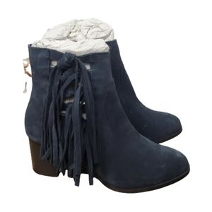 COCONUTS by Matisse Stroll Through   Womens  Boots   Ankle Mid Heel 2-3" Sz 7